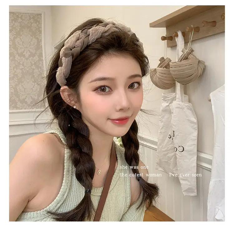 Women's French Braid Hairpin Headband Beige Black — feature 5