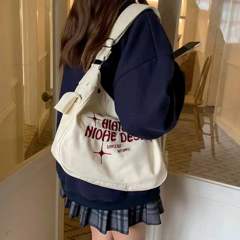 Japanese Canvas Shoulder Bag for College Students — feature 4