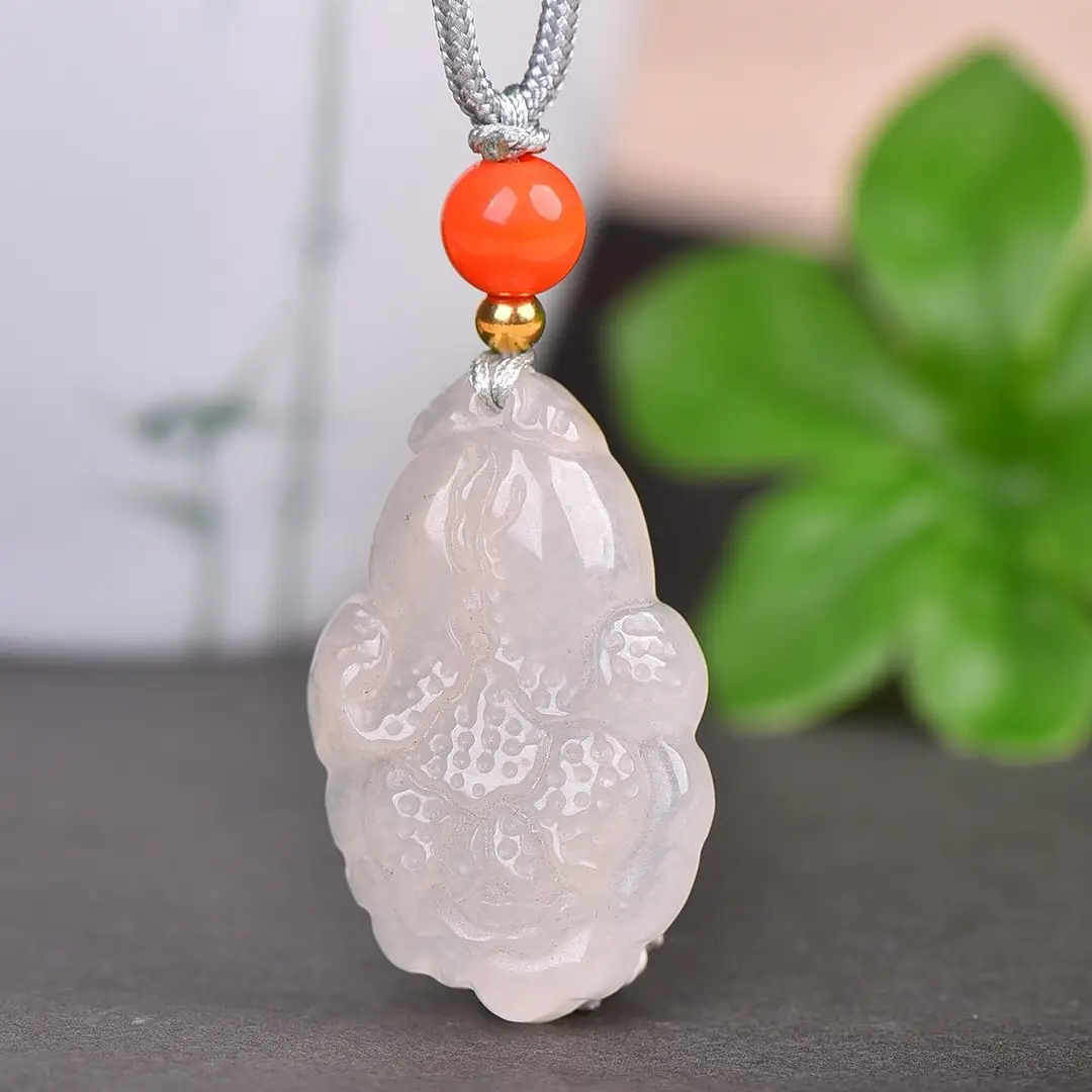 Natural Gold Silk Jade Pendant Guanyin Lotus Gem Light - Image 4