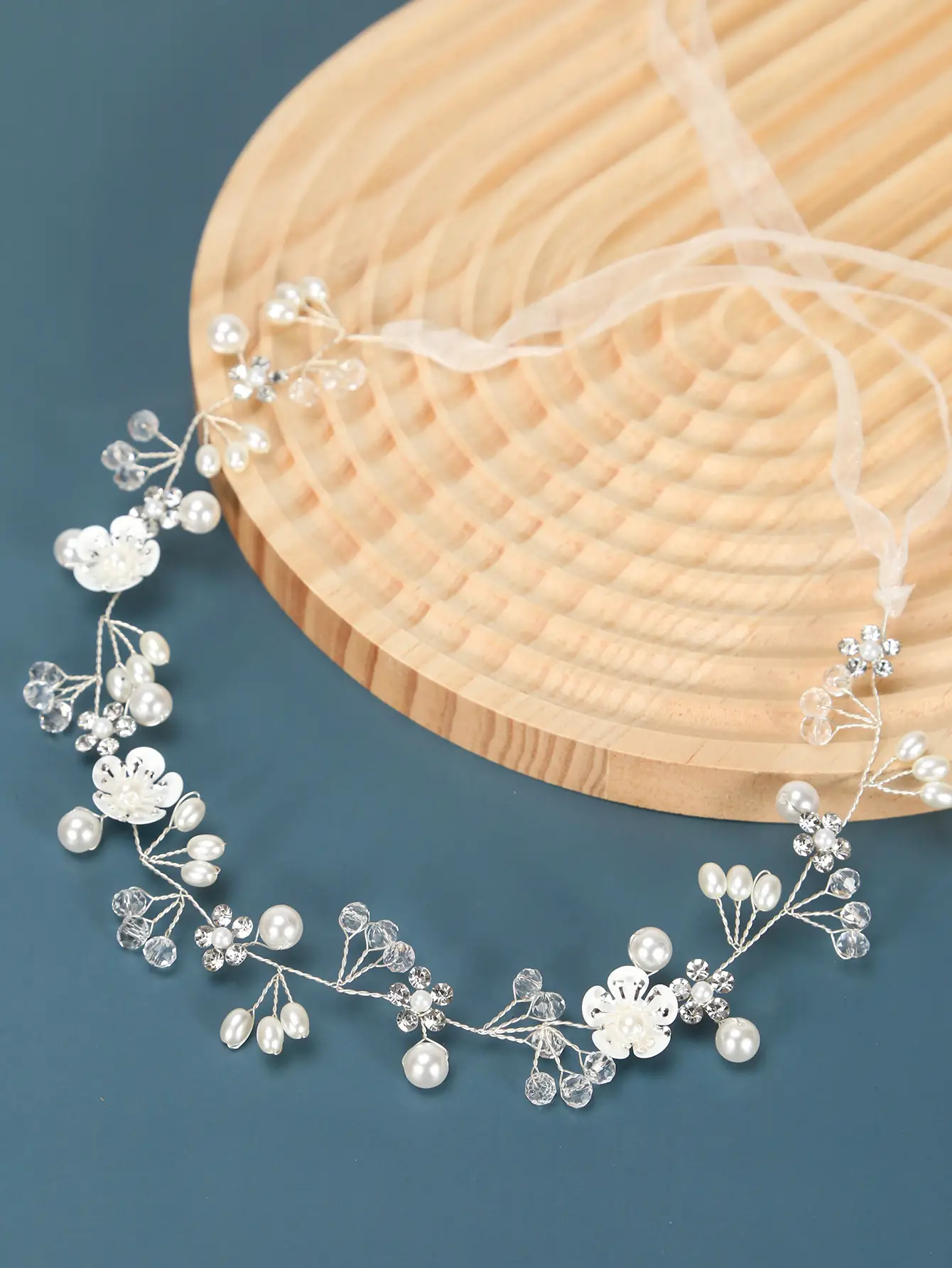 Beautiful Flower Handmade Pearl Beaded Headband for Wedding Dress — feature 14