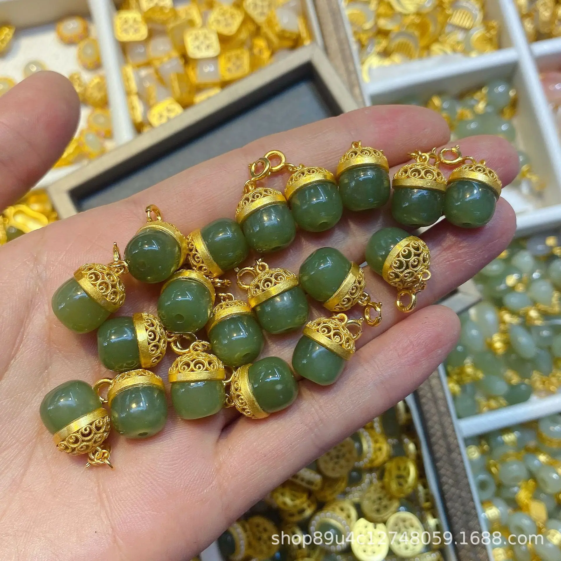 S925 Silver Jade Pendant Set with Gold Plated Accents — feature 11