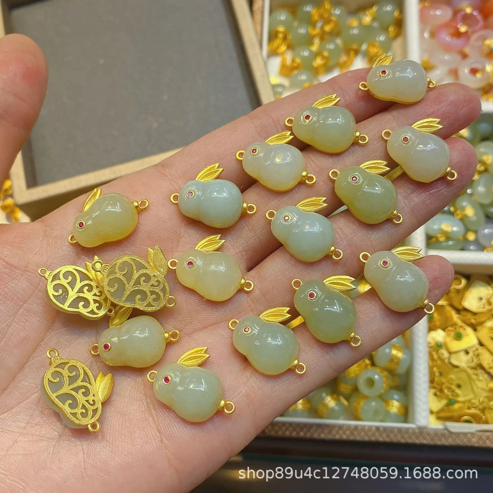 S925 Silver Jade Pendant Set with Gold Plated Accents — feature 12