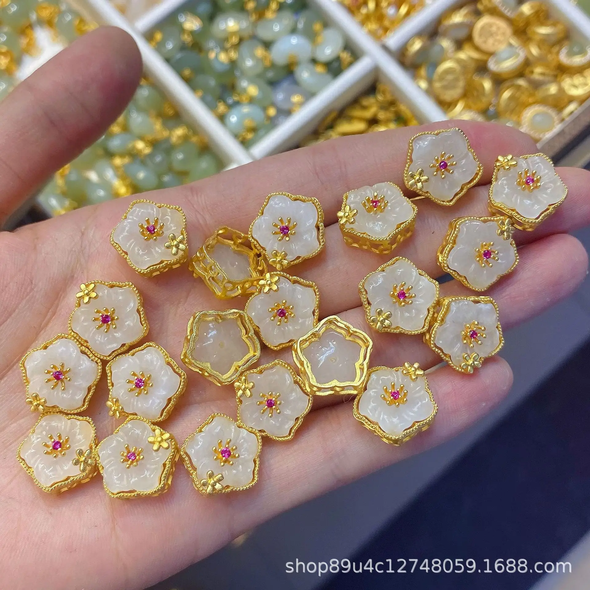 S925 Silver Jade Pendant Set with Gold Plated Accents — feature 19