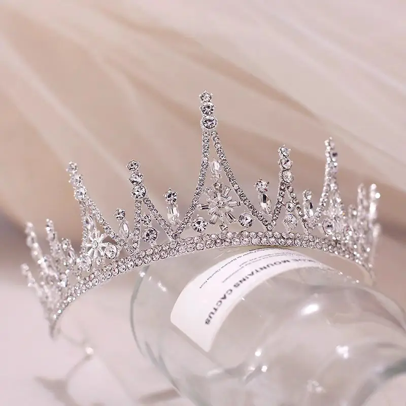 Korean Mori Style Crystal Diamond Hair Crown for Bride - Image 5