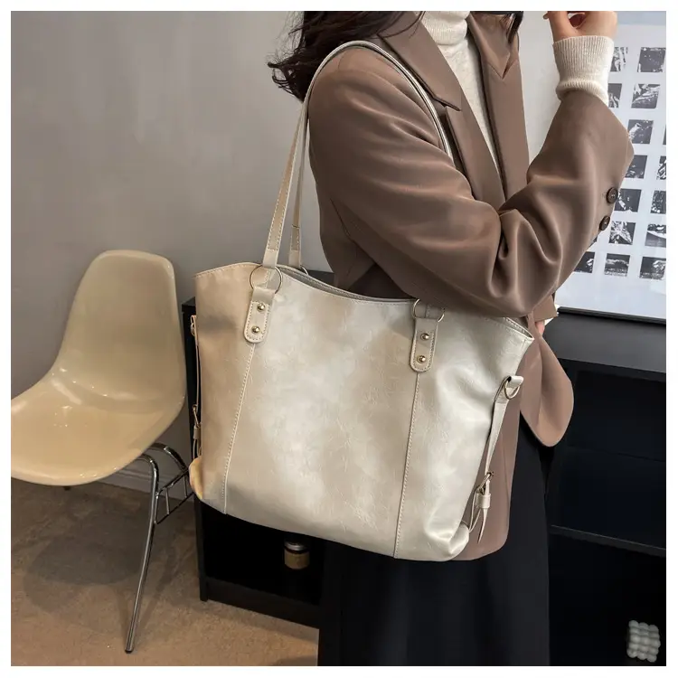 Brown Leather Tote Bag for Women 2022 New Size — feature 10