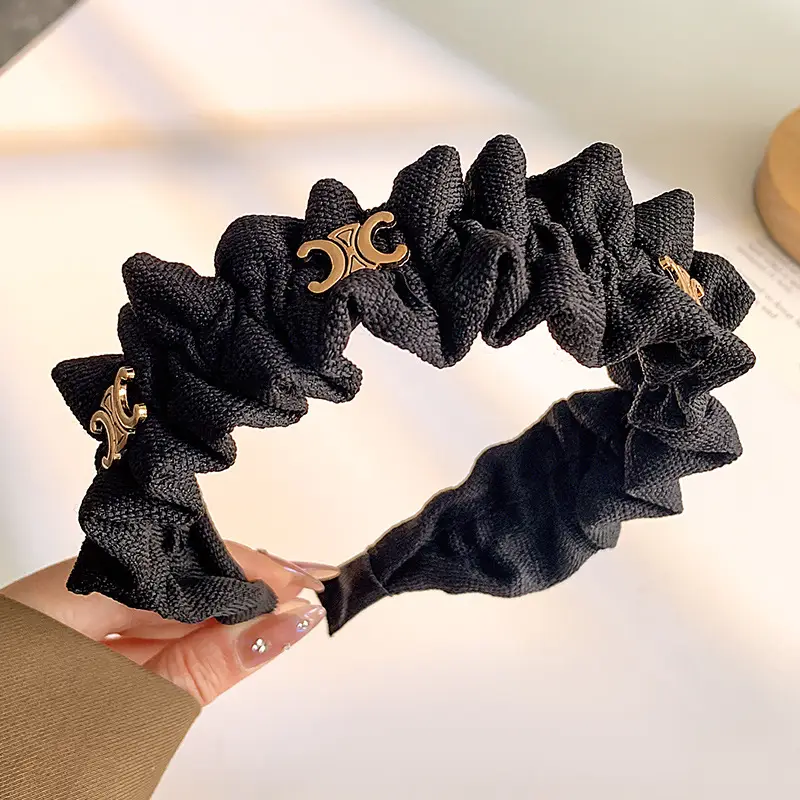 Elegant Black Pleated Hair Hoop for Women - Image 3