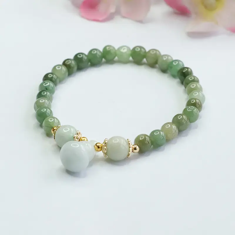 Guan Yu Jade Oil Green Bracelet Natural Grade — feature 9