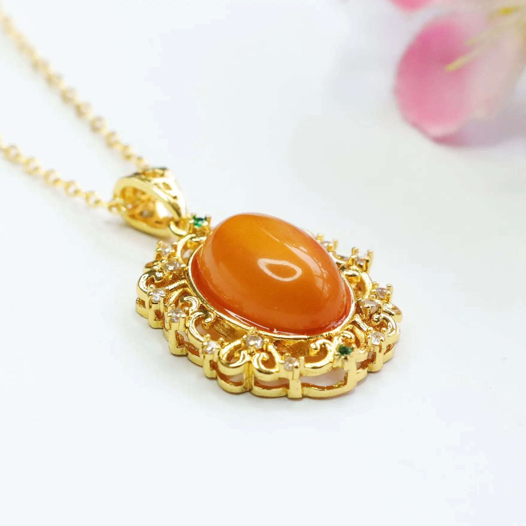 Guan Yu Amber Pendant Necklace with Gold Plating - Image 6