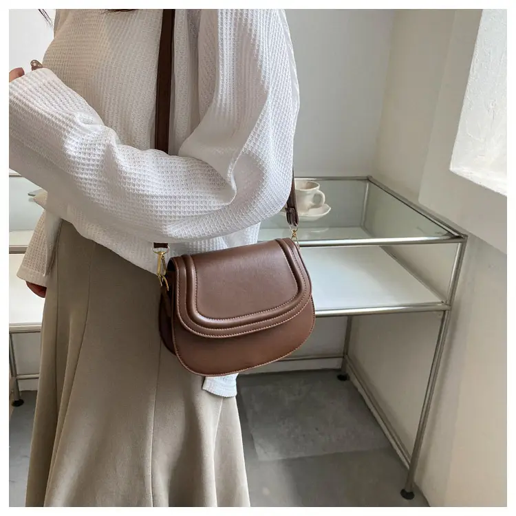Women's Brown One-shoulder Crossbody Bag Winter 2022 — feature 10