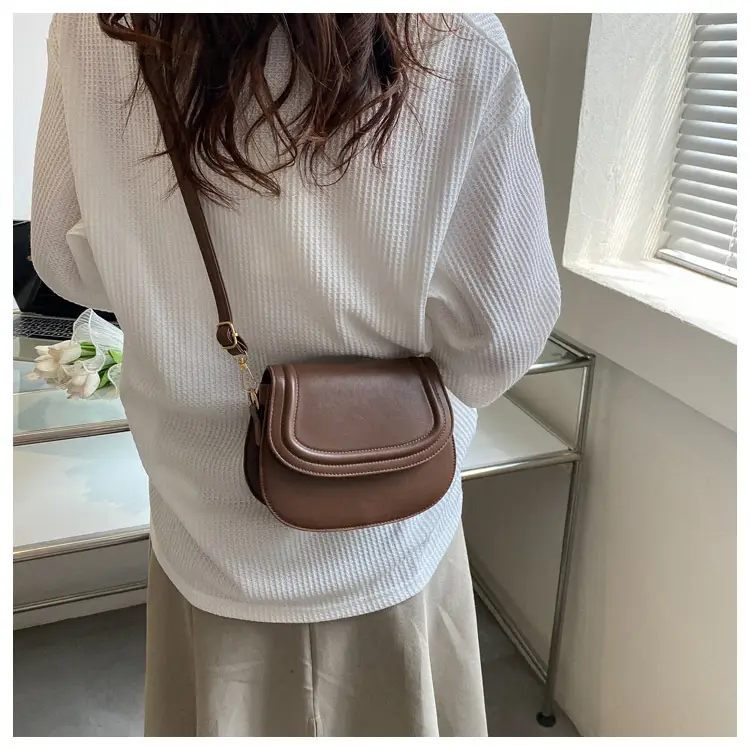 Women's Brown One-shoulder Crossbody Bag Winter 2022 — feature 11