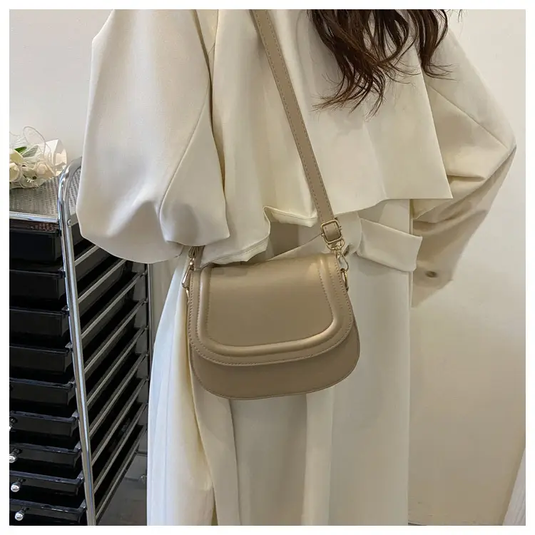 Women's Brown One-shoulder Crossbody Bag Winter 2022 — feature 13