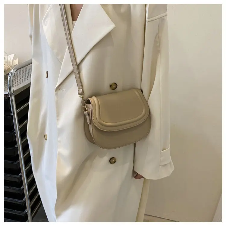 Women's Brown One-shoulder Crossbody Bag Winter 2022 — feature 14