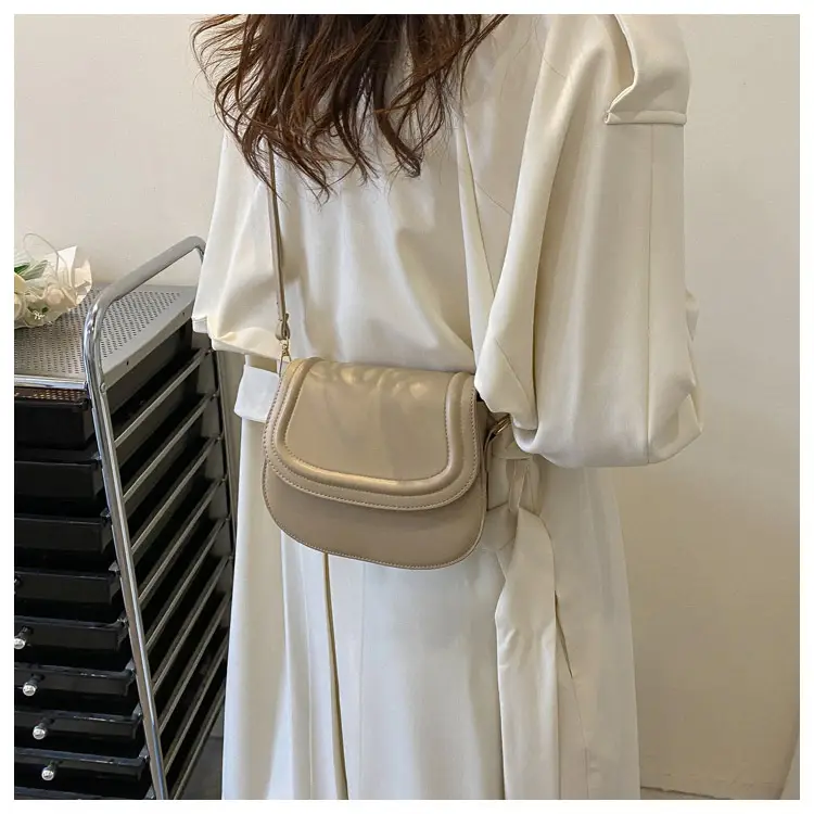 Women's Brown One-shoulder Crossbody Bag Winter 2022 — feature 15