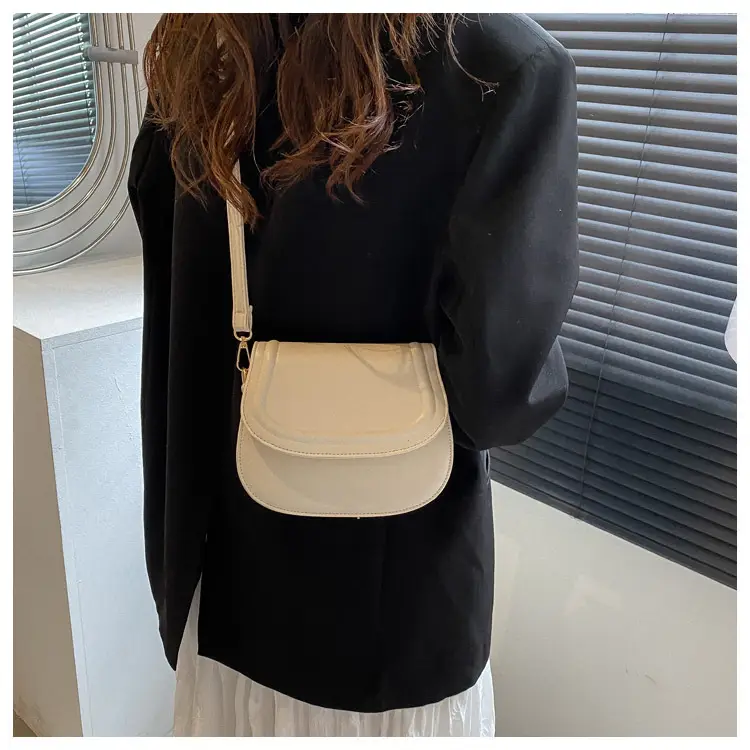 Women's Brown One-shoulder Crossbody Bag Winter 2022 — feature 17