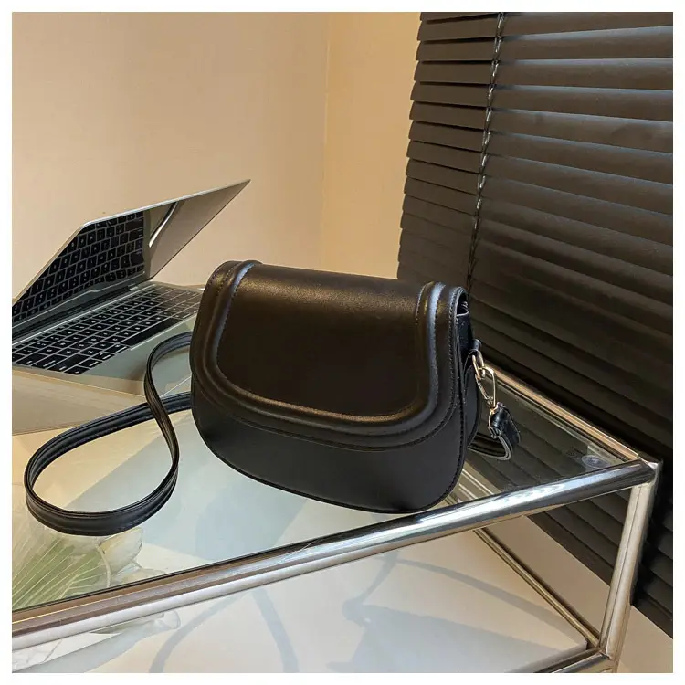 Women's Brown One-shoulder Crossbody Bag Winter 2022 — feature 19
