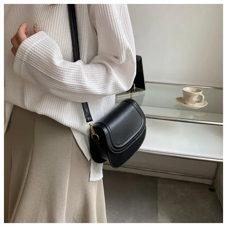 Women's Brown One-shoulder Crossbody Bag Winter 2022 — feature 7