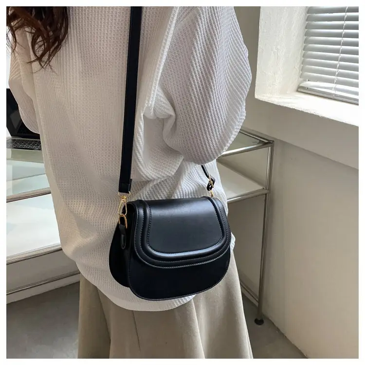 Women's Brown One-shoulder Crossbody Bag Winter 2022 — feature 8