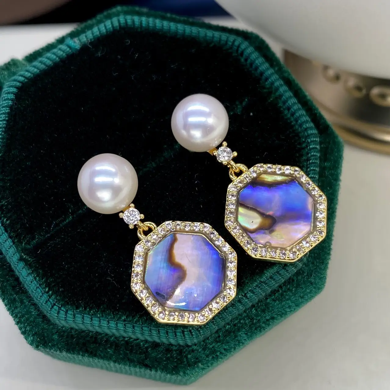 18K Gold Pearl Earrings for Women — feature 10