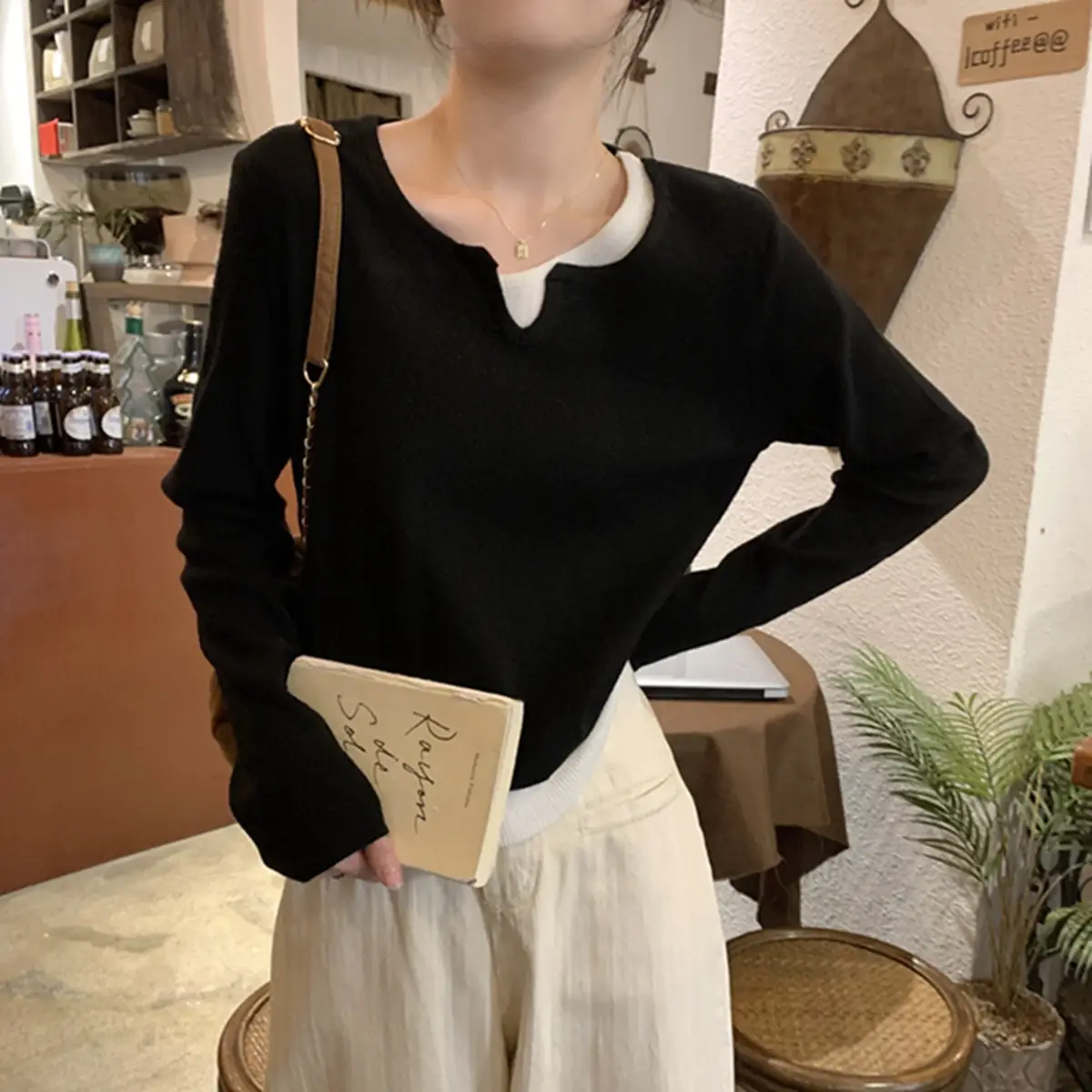 Black Knit Inner Layer Sweater for Women Autumn Winter 2025 - Image 4