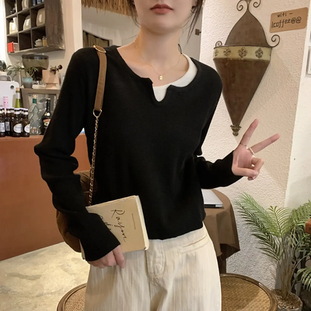 Black Knit Inner Layer Sweater for Women Autumn Winter 2025 — feature 13