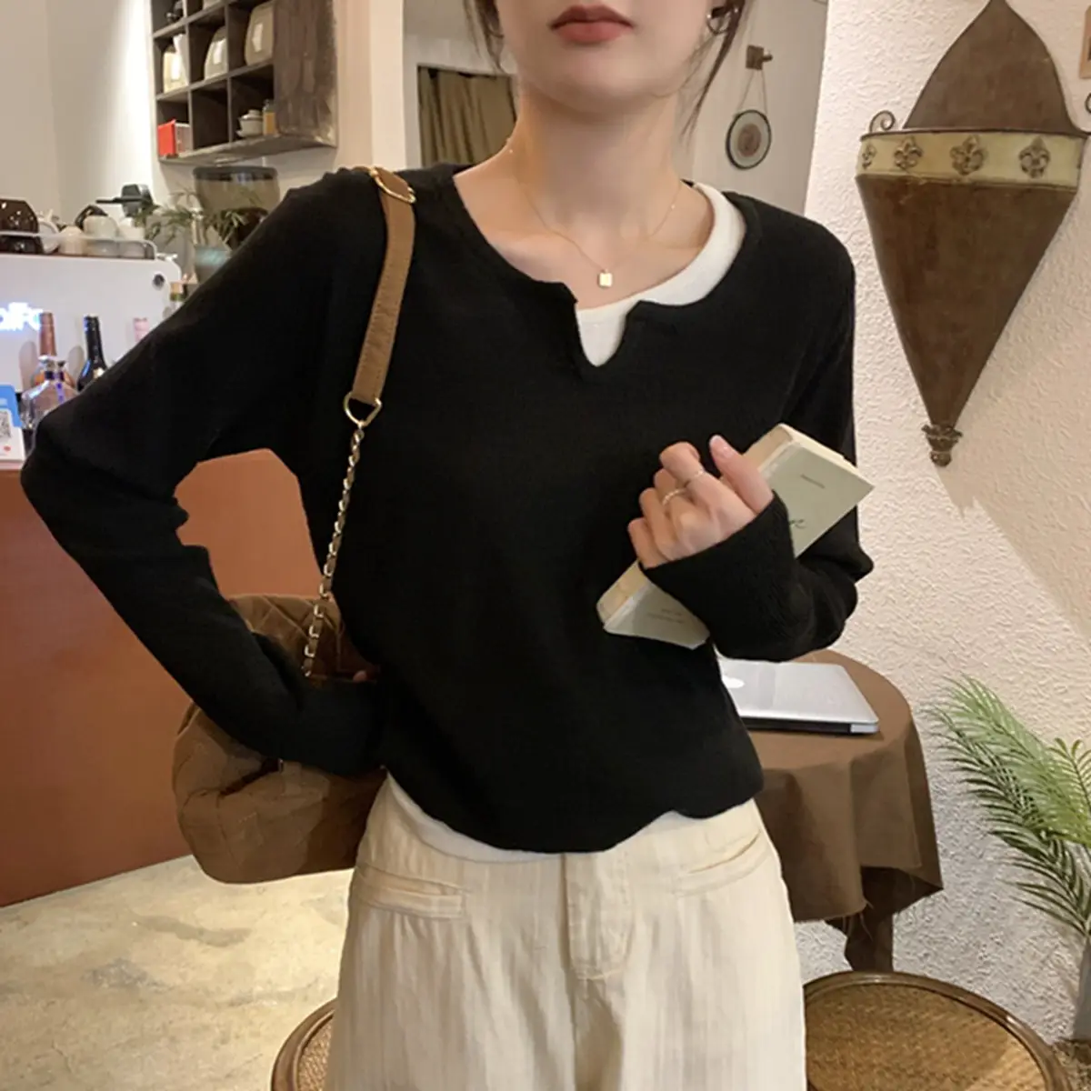 Black Knit Inner Layer Sweater for Women Autumn Winter 2025 — feature 16