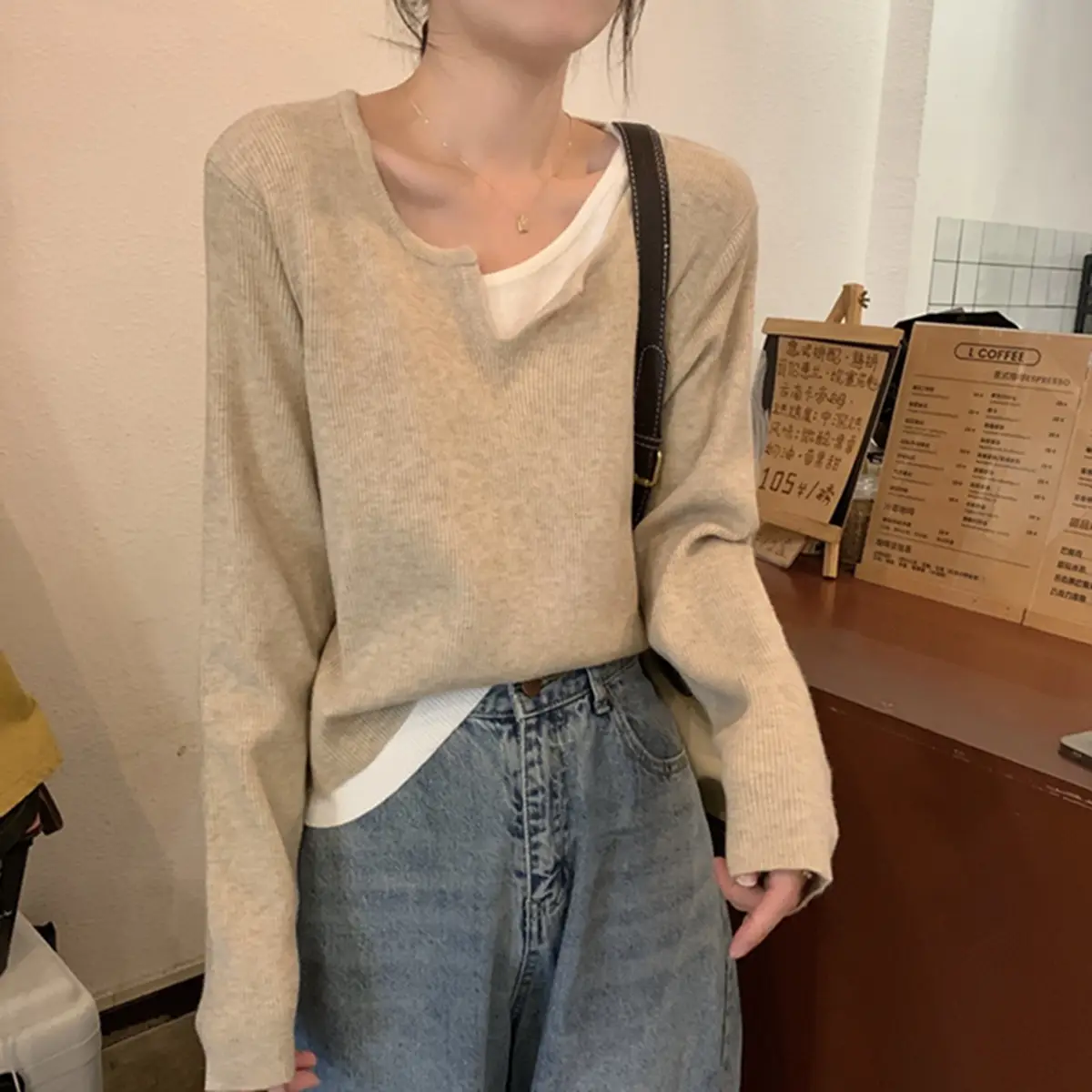 Black Knit Inner Layer Sweater for Women Autumn Winter 2025 — feature 4
