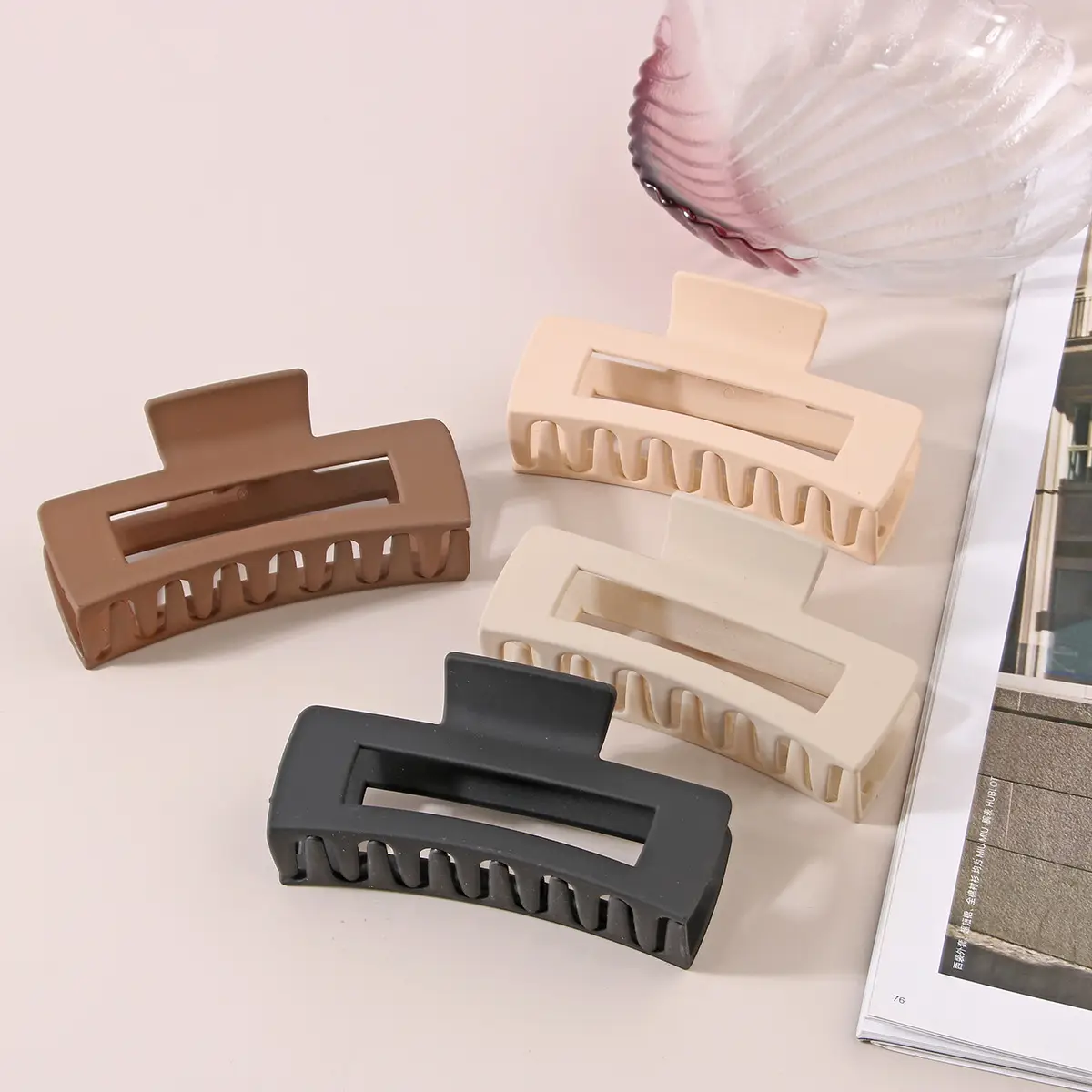 Flower Shaped Hair Clip Matte Plastic European American - Image 12