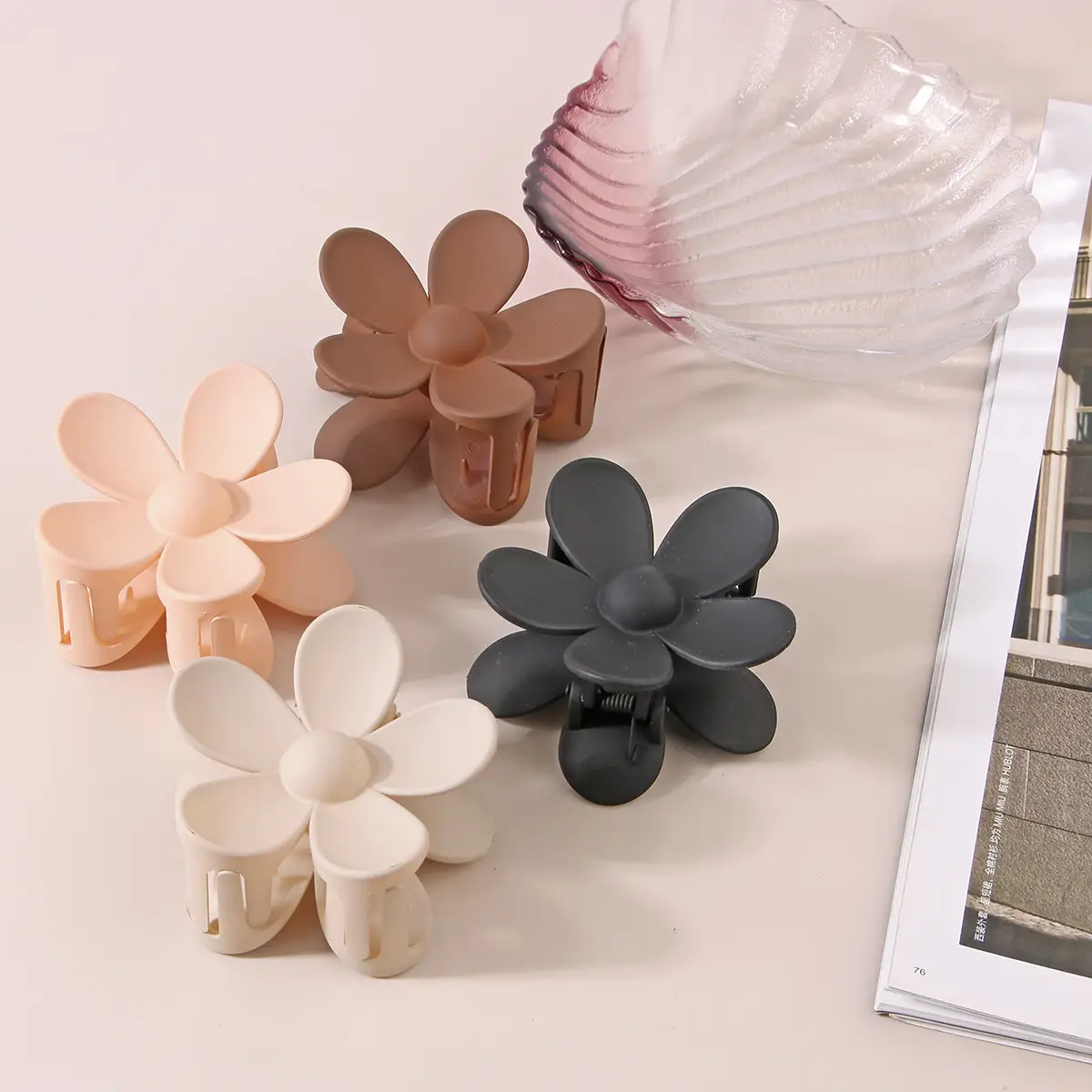 Flower Shaped Hair Clip Matte Plastic European American - Image 13