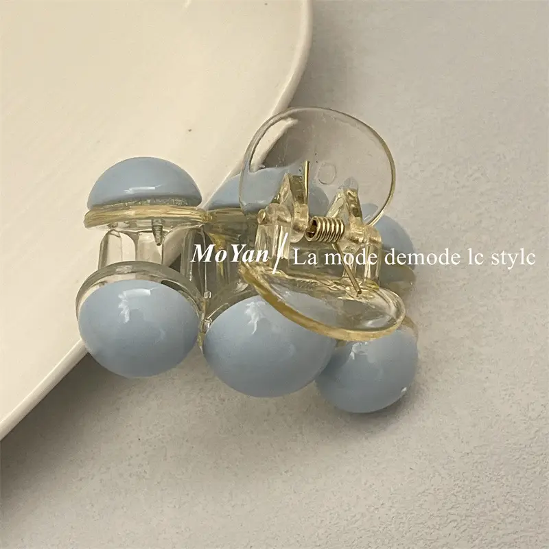 Green Beaded Hair Catch Clip for Women - Image 3