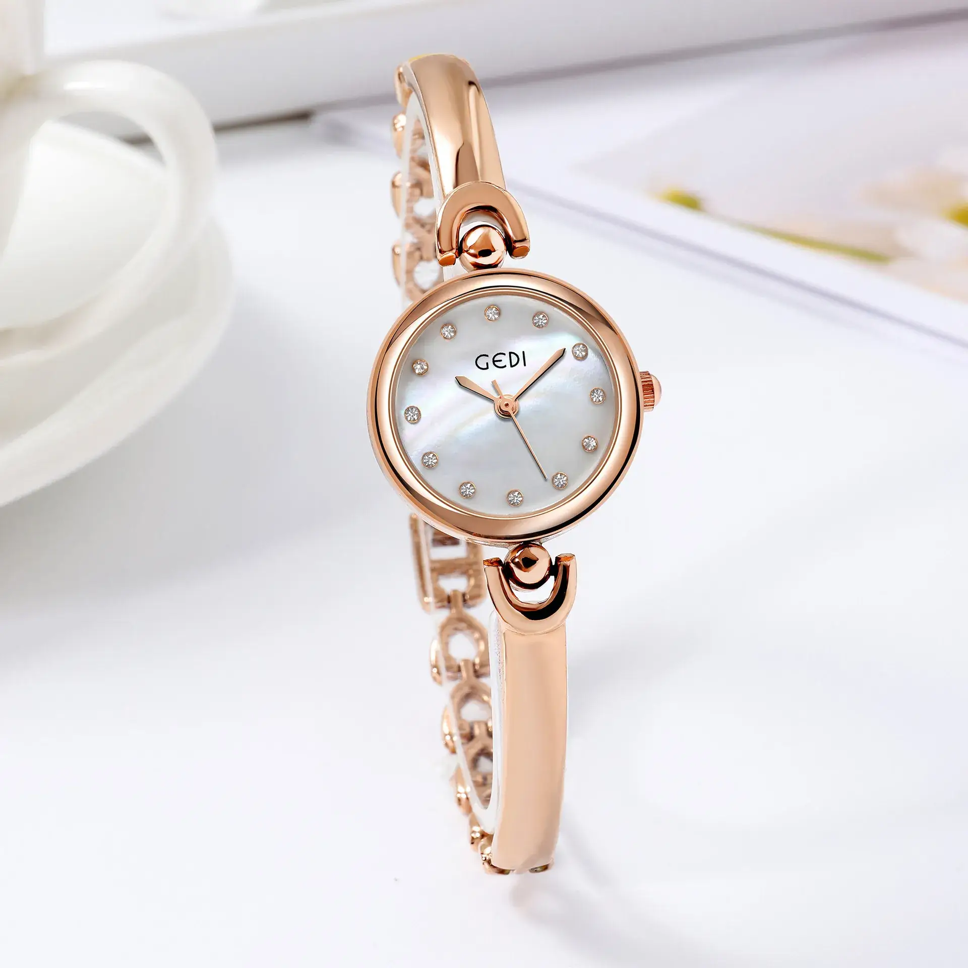 Gold Rose Gold Women's Quartz Bracelet Watch - Image 5