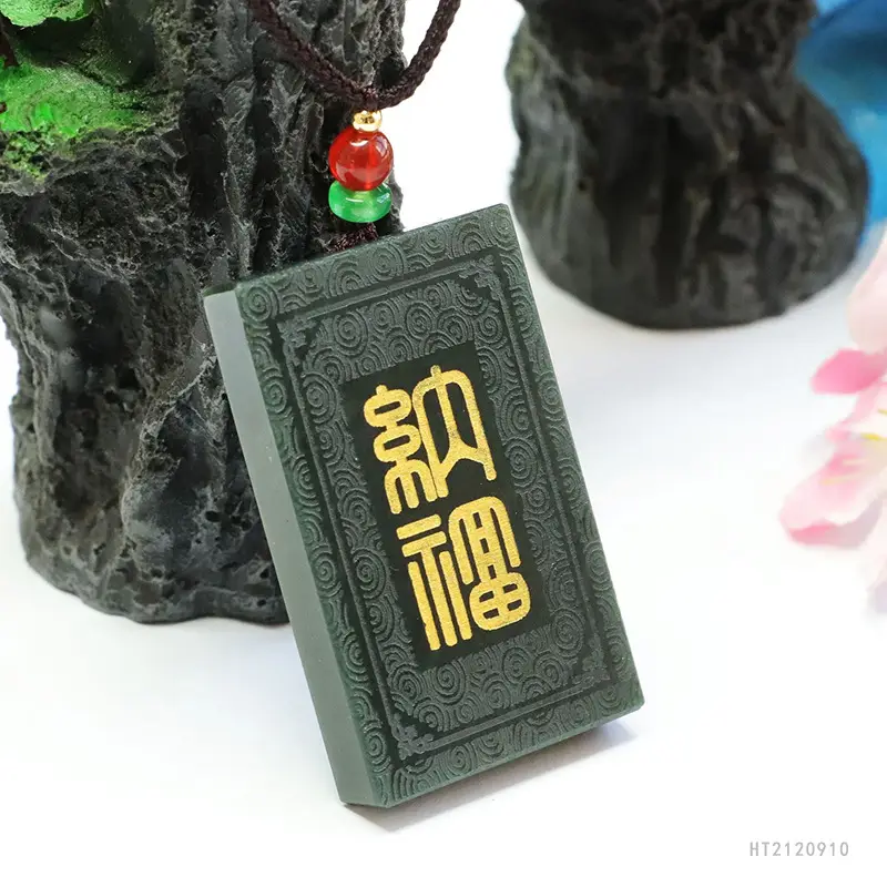Guan Yu Natural Hetian Jade Pendant Necklace Green — feature 11
