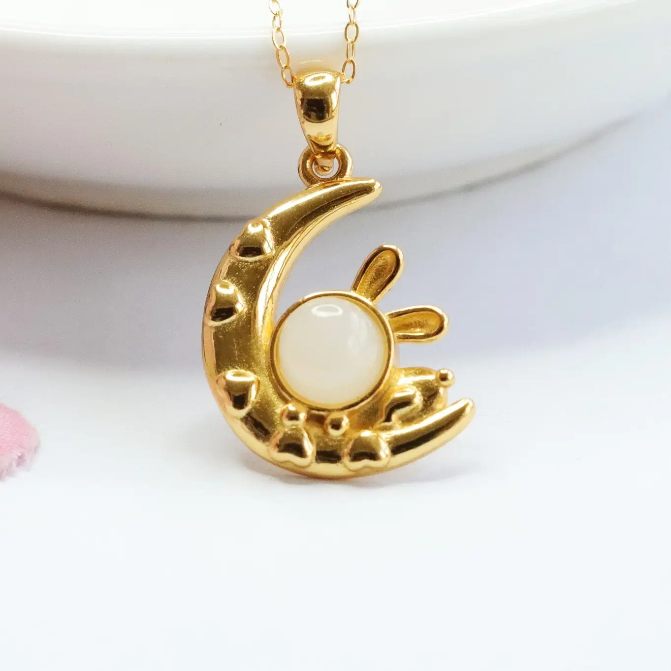 Guan Yu S925 Silver Inlaid Hetian Jade Pendant White Jade Rabbit Moon Necklace — feature 4