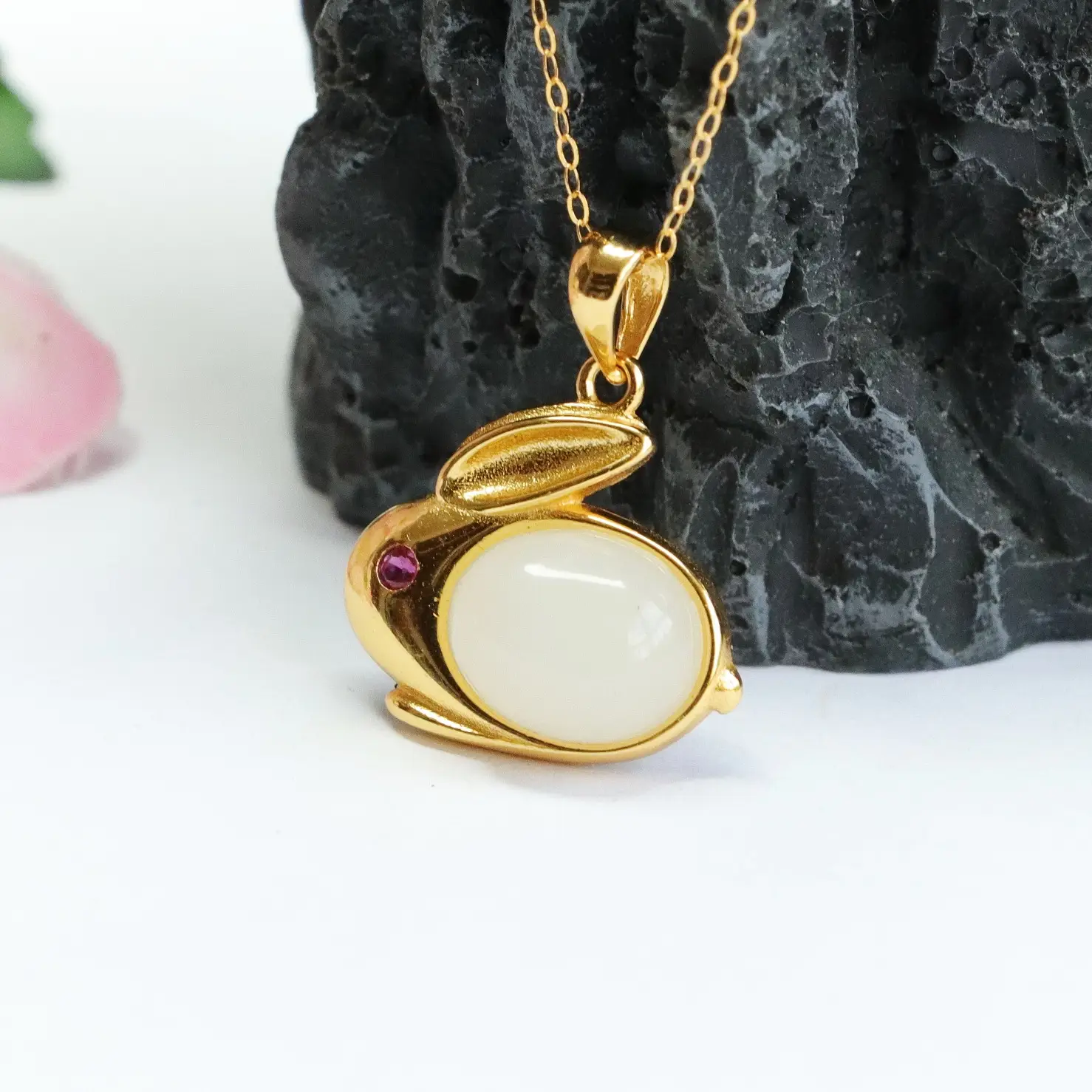 Guan Yu Rabbit Pendant with White Jade & Gold Chain - Image 4