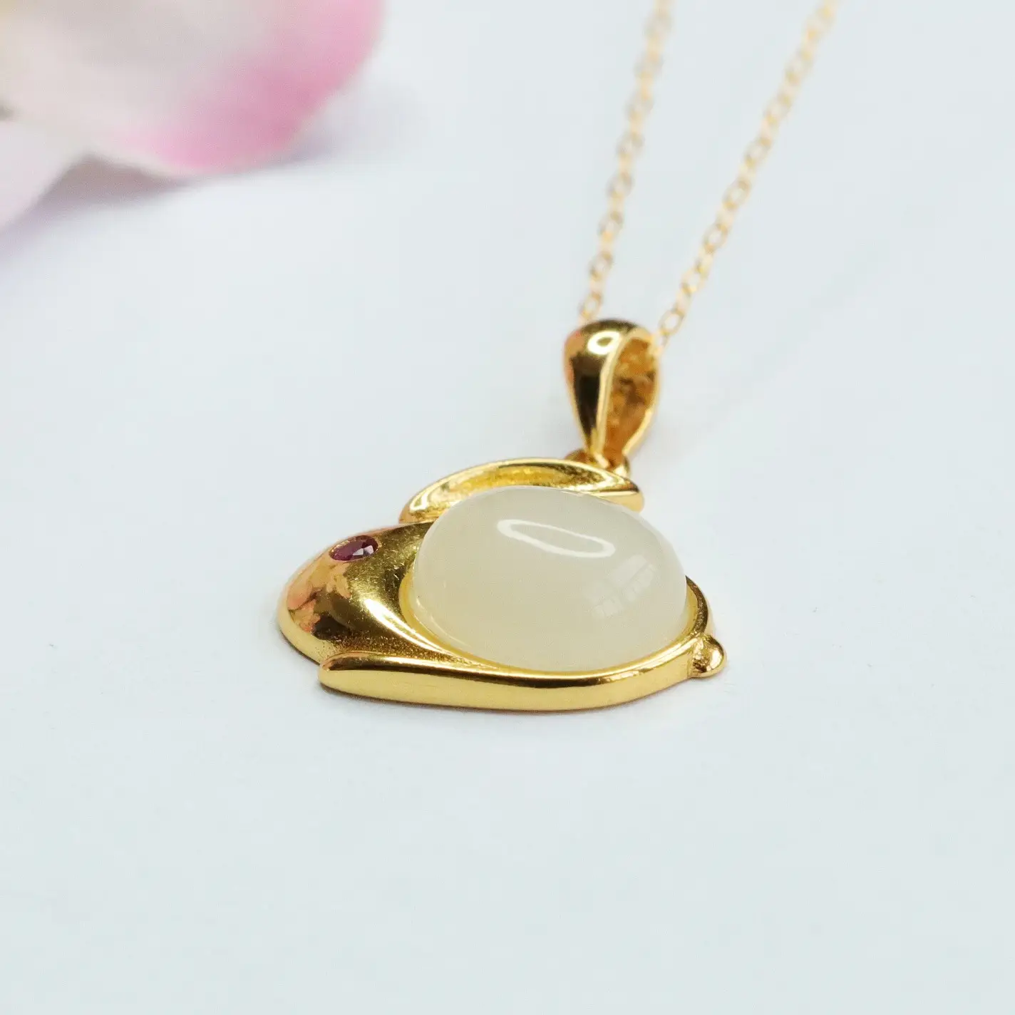 Guan Yu Rabbit Pendant with White Jade & Gold Chain - Image 5