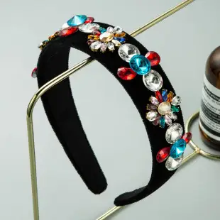 Crushed Turquoise Diamond Wide Headband with Pearl Embellishment — feature 8