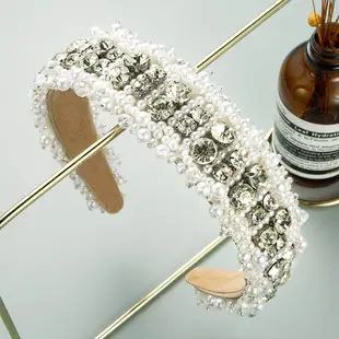 Crushed Turquoise Diamond Wide Headband with Pearl Embellishment — feature 9