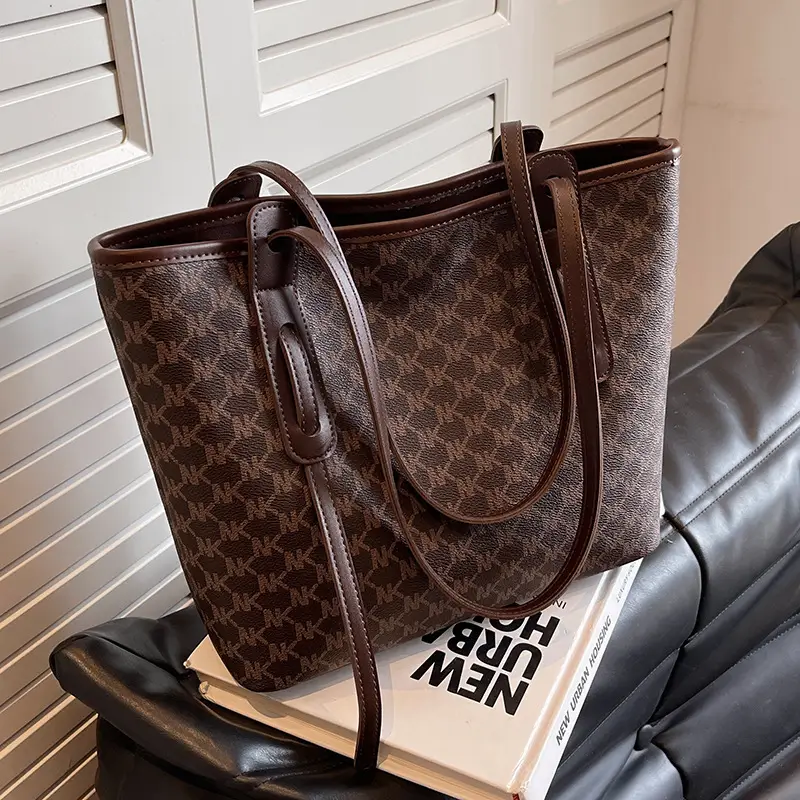 Large Capacity Women's Brown Monogram Tote Bag - Image 5