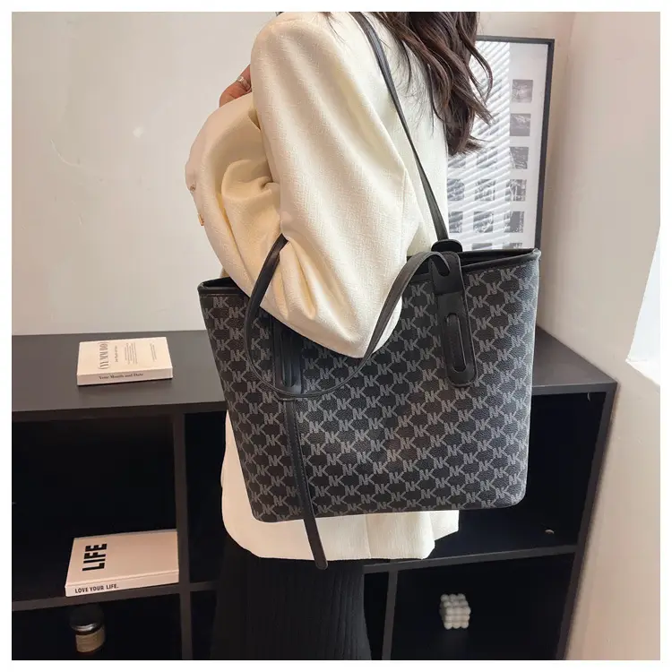 Large Capacity Women's Brown Monogram Tote Bag — feature 17
