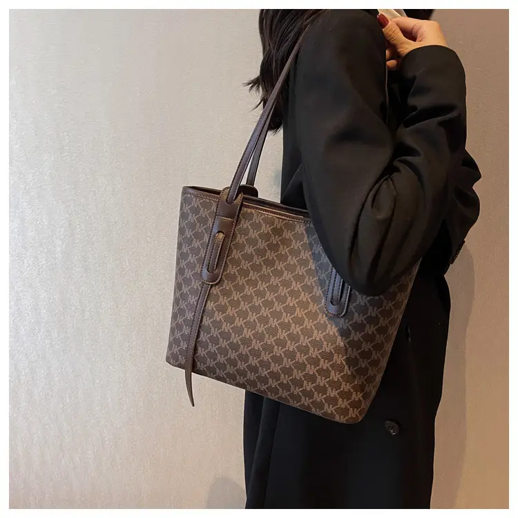 Large Capacity Women's Brown Monogram Tote Bag — feature 22