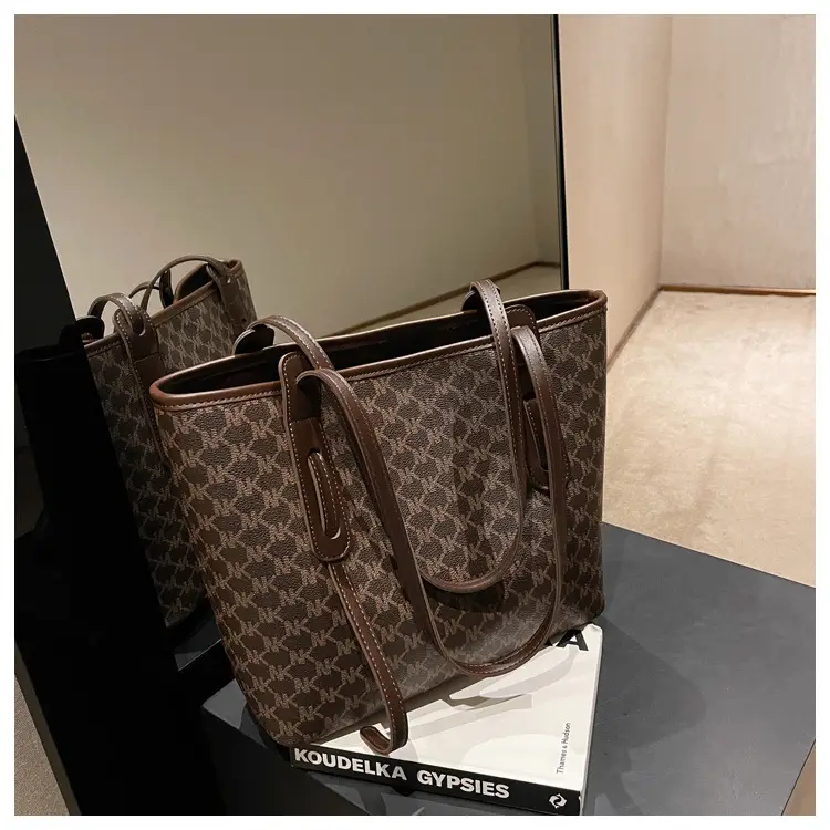Large Capacity Women's Brown Monogram Tote Bag — feature 31