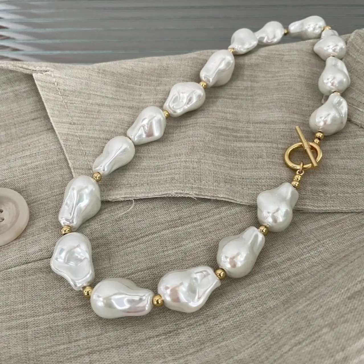 2022 New Year's Birth Year Pearl Buckle Necklace — feature 6