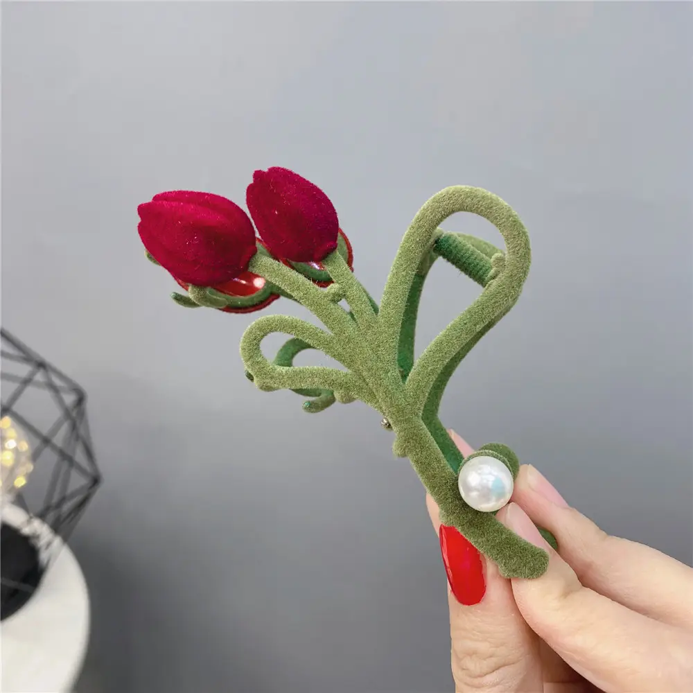 Elegant Flocked Tulip Hair Clip with Pearl - Image 3
