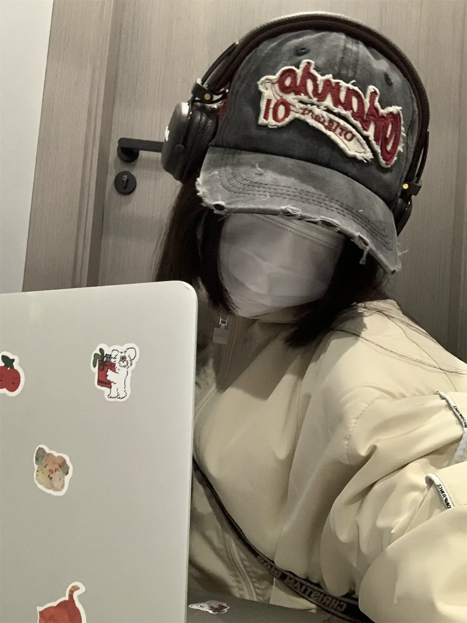 Vintage Ripped Cap "Wando Original" Embroidered — feature 12