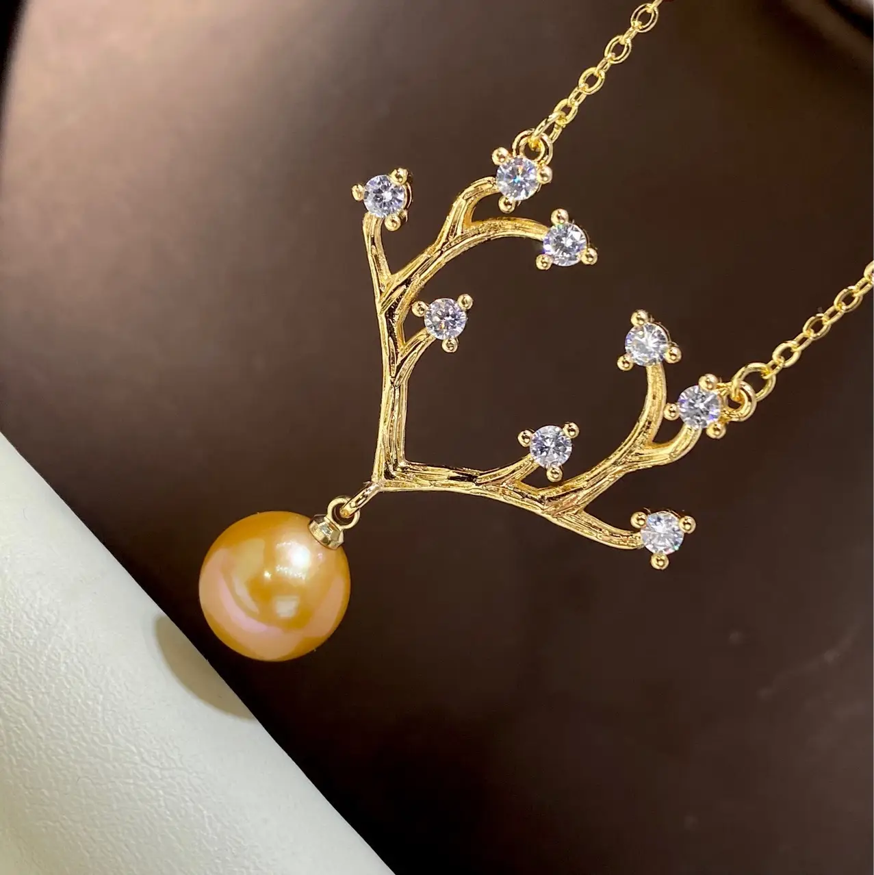 Natural Freshwater Gold Pearl Pendant Necklace for Women