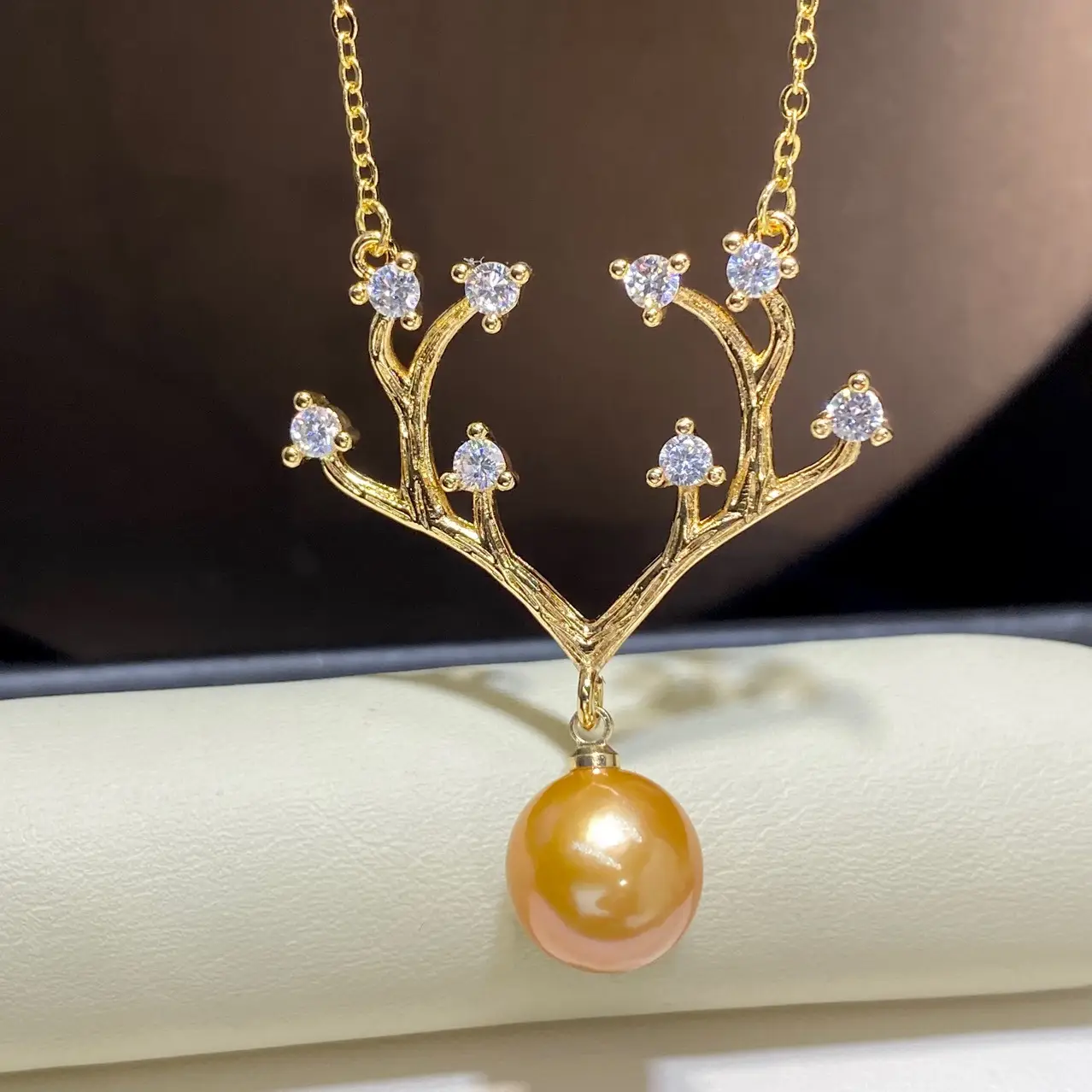 Natural Freshwater Gold Pearl Pendant Necklace for Women