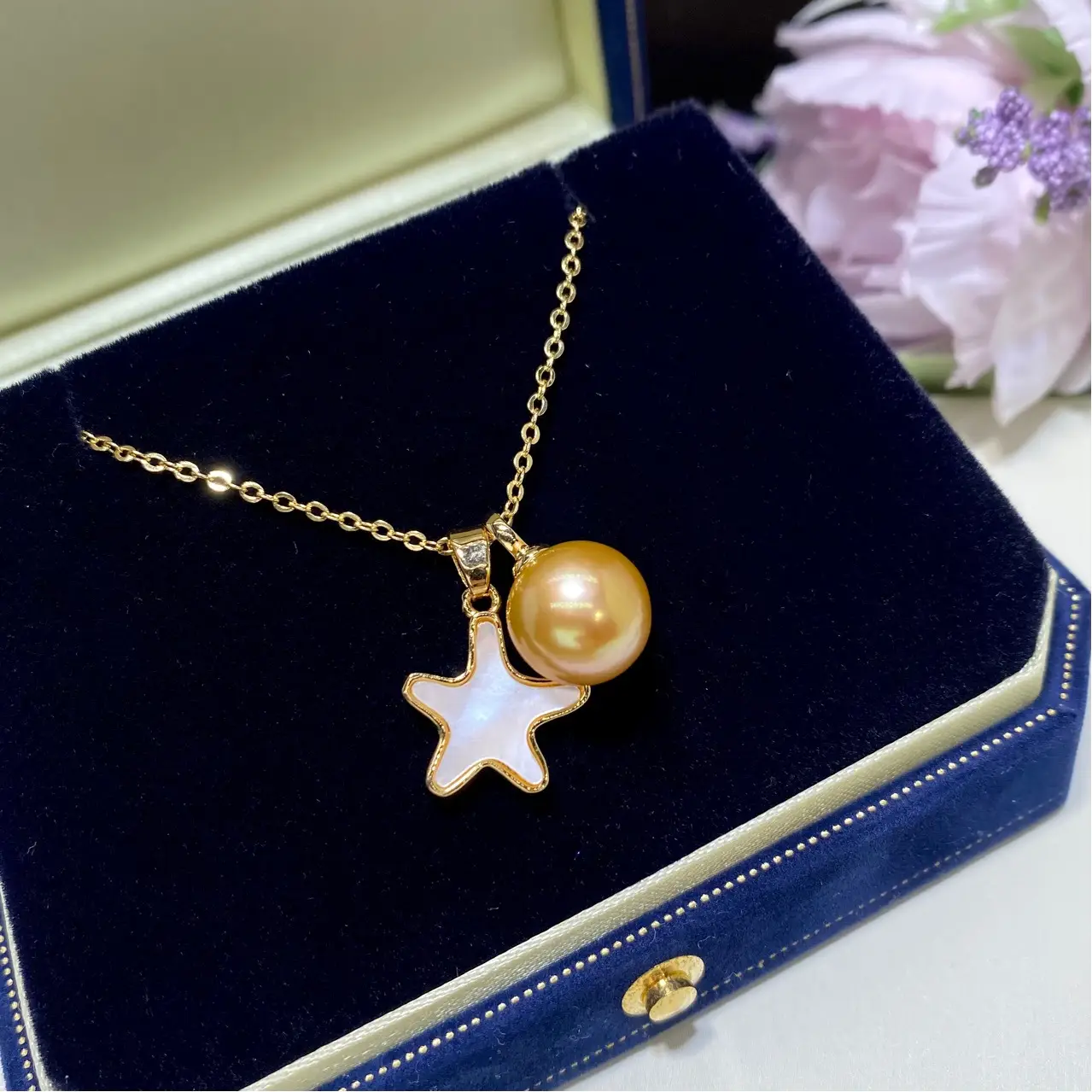 Natural Pearl Pendant Necklace Women Gold Chain Distinctive Design - Image 4