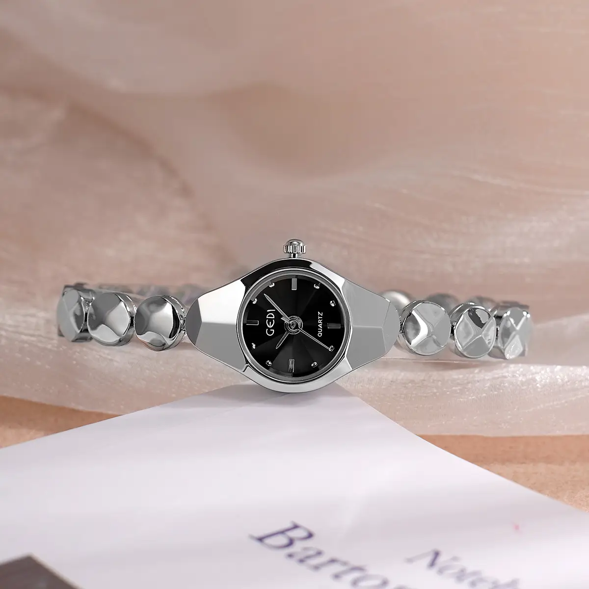Women's Gedi Quartz Bracelet Watch Silver Water Resistant - Image 4