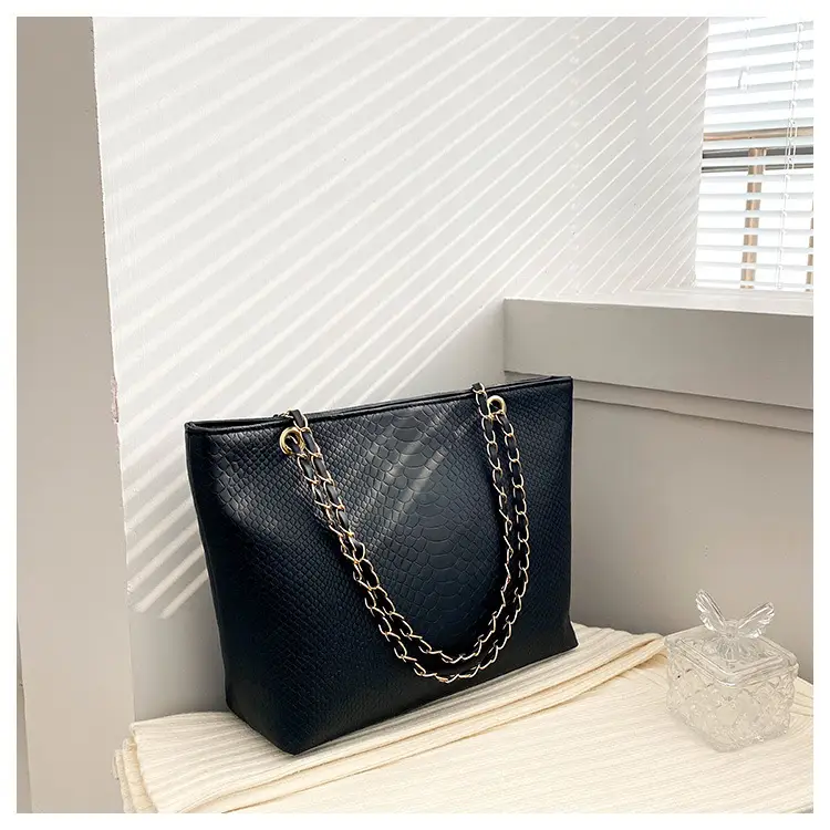 2022 Women's Beige Chain Shoulder Bag Casual Tote — feature 25