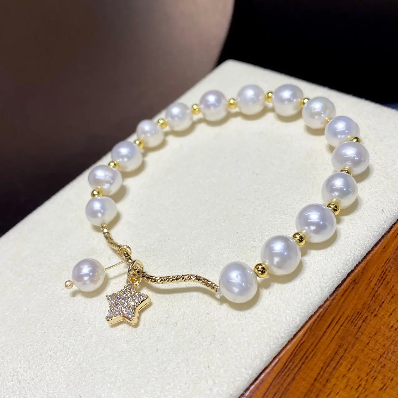 Pearl Bracelet with Crystal Charm for Girls — feature 10