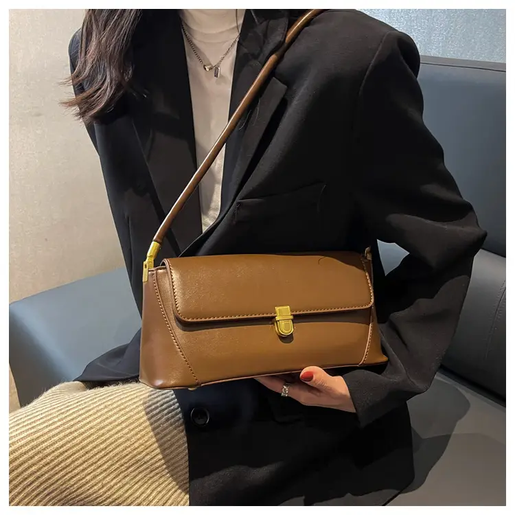 Black Leather Shoulder Bag with Gold Plated Latches — feature 21